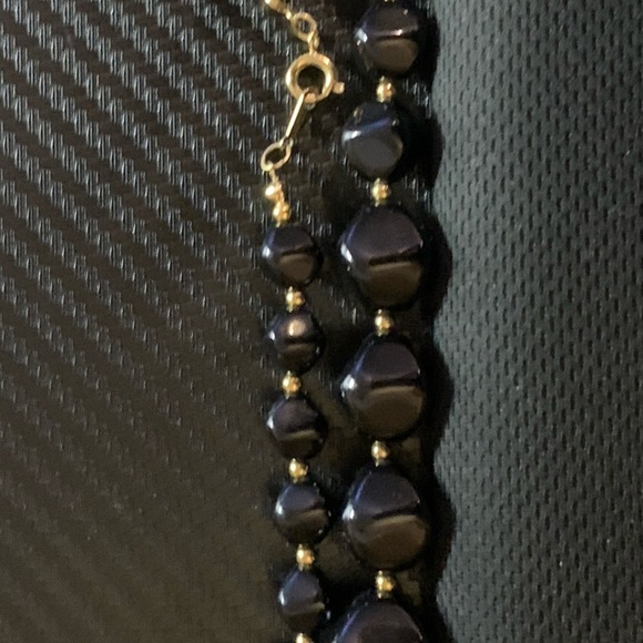 Vintage AVON Necklace - Picture 2 of 9